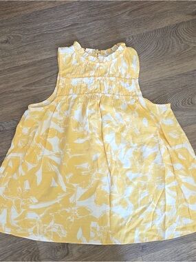 Nine West Yellow Floral Smocked Sleeveless Top